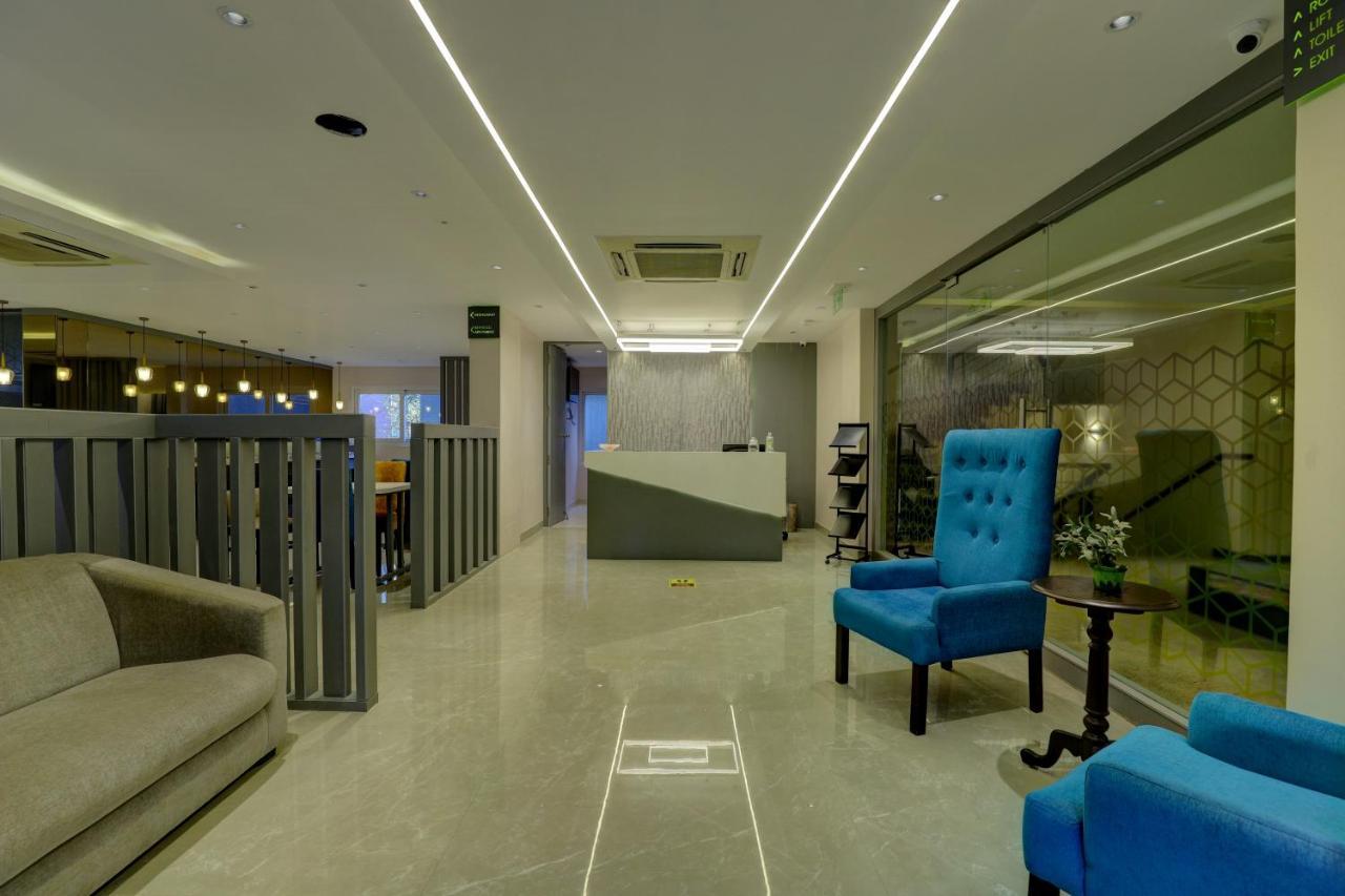 Sterling Keys By Tgi Hotel Bangalore Bagian luar foto